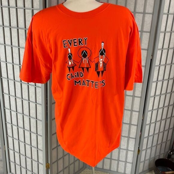 Every Child Matters Men’s XL T-Shirt, never worn. - Picture 1 of 6